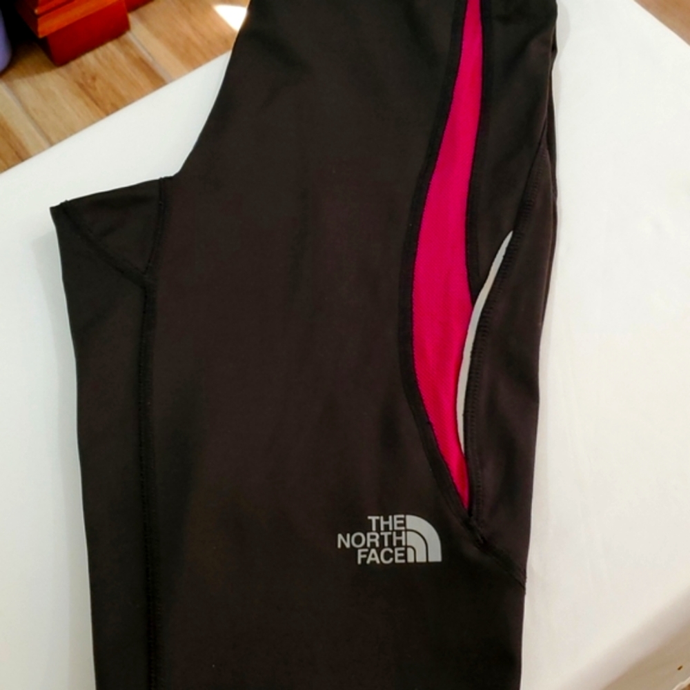 THE NORTH FACE VAPOR WICK BLACK/ PINK CAPRIS SMALL